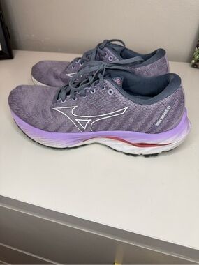 Mizuno Wave Inspire 19 Running Shoes Womens US 9 Purple Gray Stability Sneaker